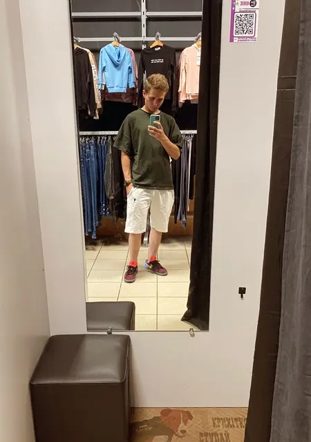 Я Миша, 22, знакомлюсь для приятного времяпровождения в Павлограде