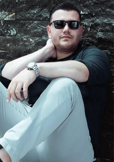 Amir из Милана, мне 32, познакомлюсь для открытые отношения