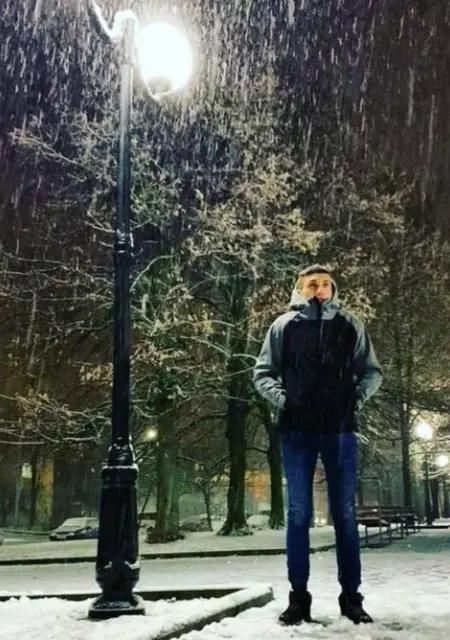 Я Женя, 19, из Умани, ищу знакомства без обязательств