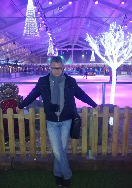 Я Александр, 58, из Роттердама, ищу знакомство для вирта