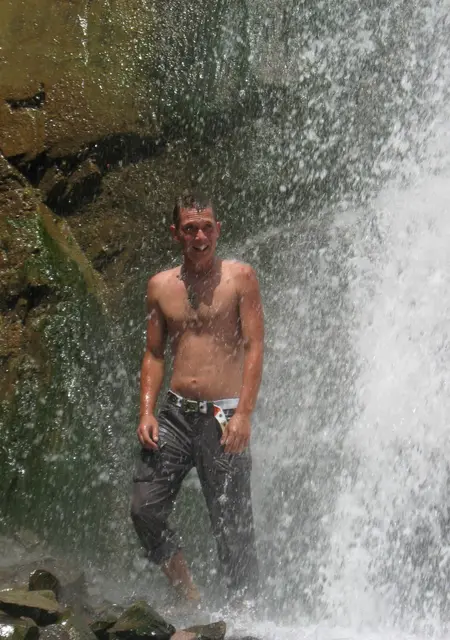 Стас из Сум, мне 40, познакомлюсь для дружбы