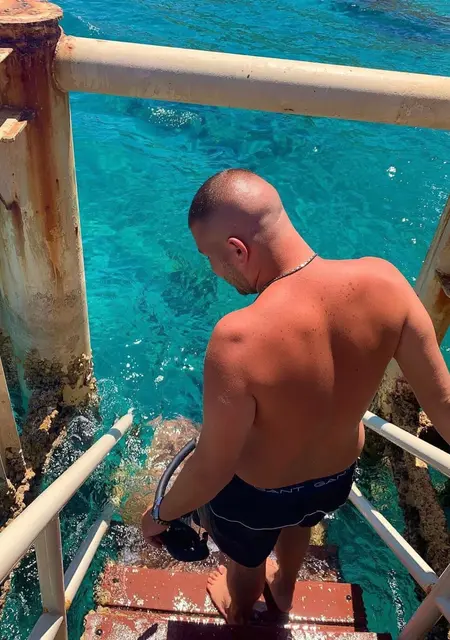 Alex из Тель-авива, мне 25, познакомлюсь для приятного времяпровождения