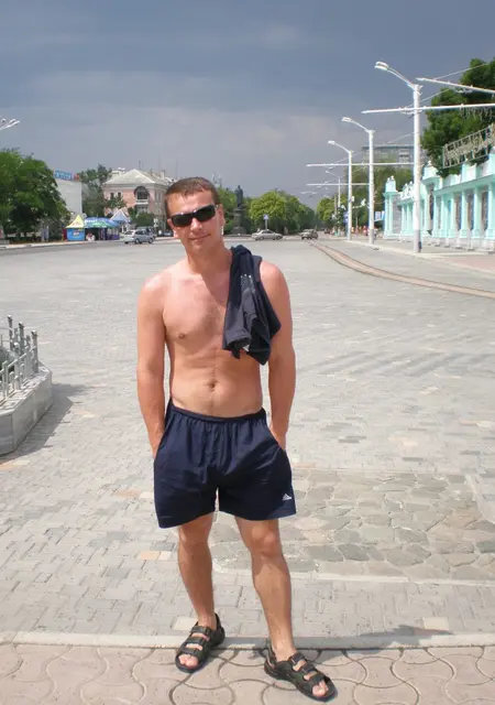 Я Владимир, 47, знакомлюсь на одну ночь в Харькове