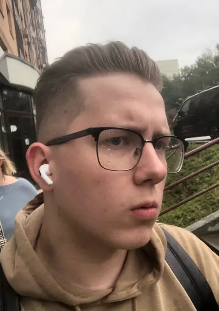 Артем из Сантьяго, ищу на сайте знакомства на одну ночь