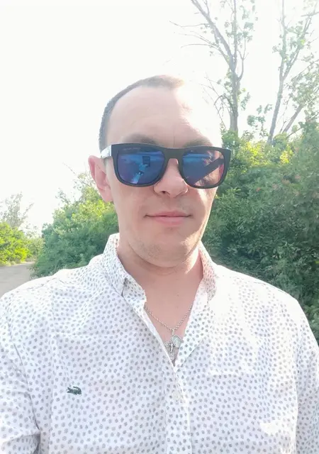 Я Сергей, 40 років, знайомлюсь без зобов'язань у Дніпрі