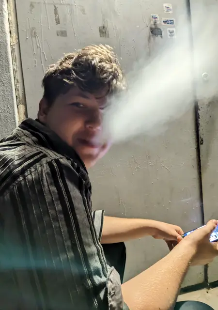 Я Роман, 20, из Новопскова, ищу знакомства на одну ночь