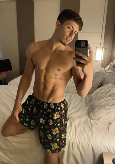 Gabri из Турина, ищу на сайте общение