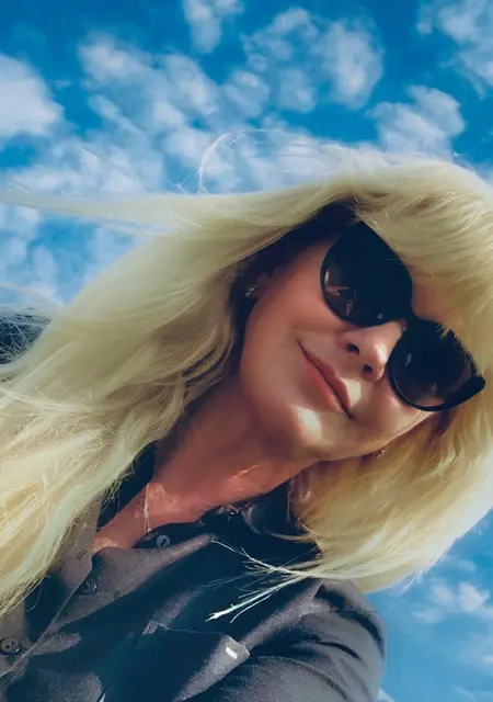 Марина из Брюсселя, мне 60, познакомлюсь для приятного времяпровождения