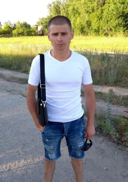 Dima из Сум, мне 35, познакомлюсь без обязательств