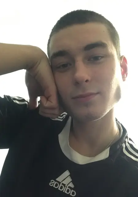 Я Саша, 24, из Белгорода-Днестровского, ищу знакомство для общения