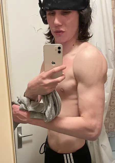 Я Данил, 25, знакомлюсь для общения в Риге