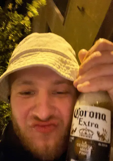 Drug из Вены, мне 26, познакомлюсь для дружбы