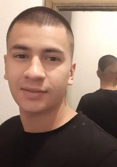 Я Stiven, 22, из Мадрида, ищу знакомство