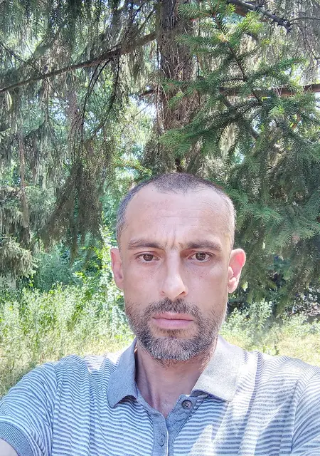 Я Виталий, 42, знакомлюсь на одну ночь в Кривом Роге