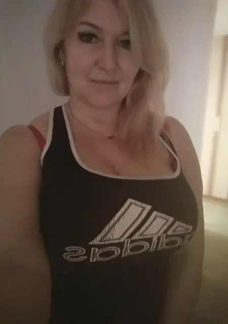 Я Марина, 43, знакомлюсь для приятного времяпровождения в Минске