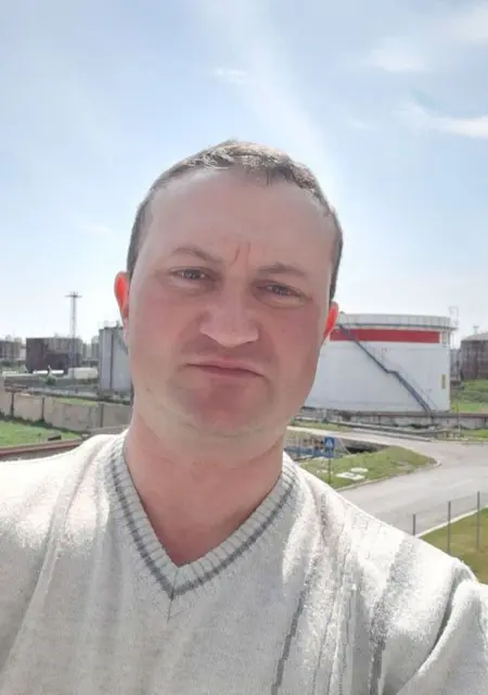 Я Dragos, 41, из Бухареста, ищу знакомство