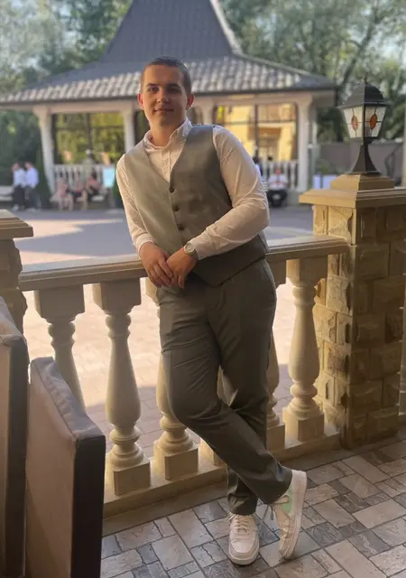 Mikola из Ивано-Франковска, ищу на сайте знакомства без обязательств