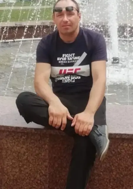 Дмитрий из Минска, ищу на сайте знакомства на одну ночь