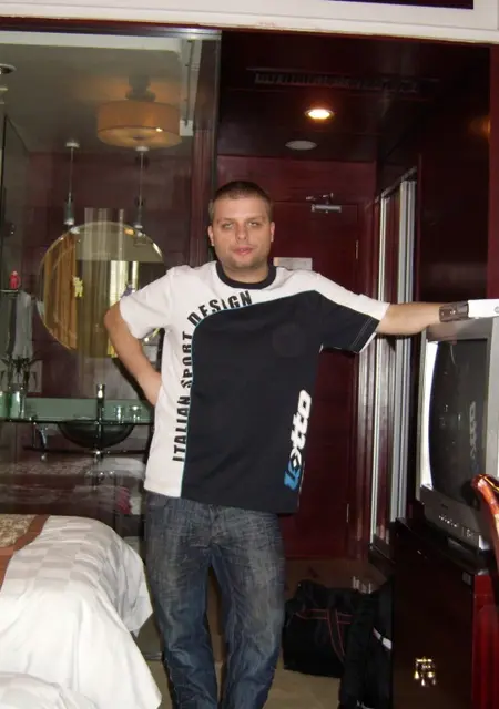 Я Андрей, 40 років, знайомлюсь без зобов'язань у Макіївці