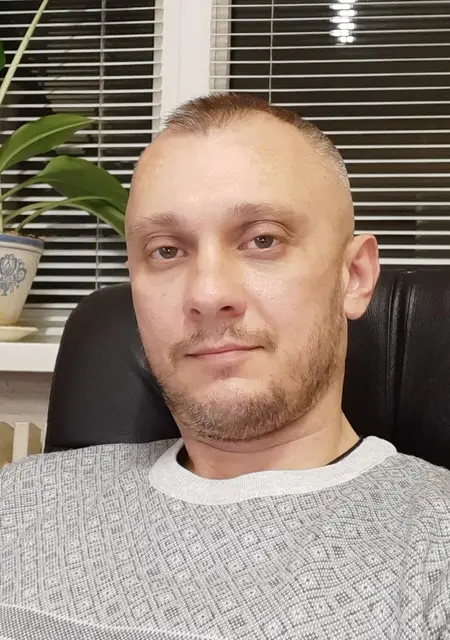Я Виталий, 43, знакомлюсь на одну ночь в Кривом Роге