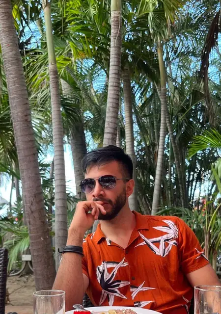 Я Diego, 24, из Гвадалахары, ищу знакомства без обязательств