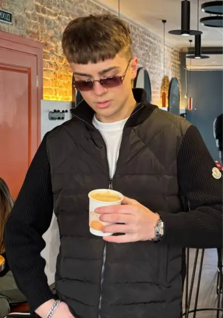 Тимофій из Праги, ищу на сайте знакомства на одну ночь