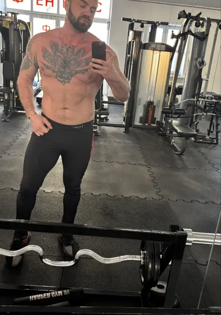 Саид из Борисова, ищу на сайте знакомства на одну ночь