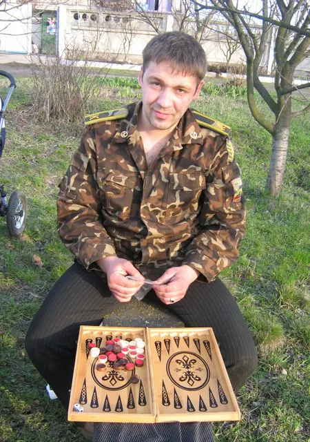 Павел з Павлограда, мені 40 років, познайомлюсь для спілкування