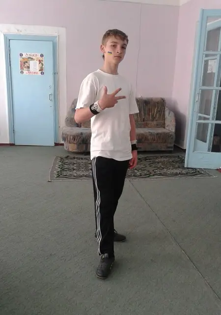 Женя из Гадяча, мне 31, познакомлюсь для общения