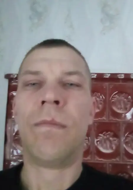 Я Петр, 42, из Новополоцка, ищу знакомства на одну ночь