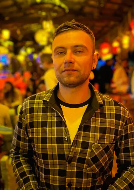 Володимир из Калуша, ищу на сайте знакомства без обязательств