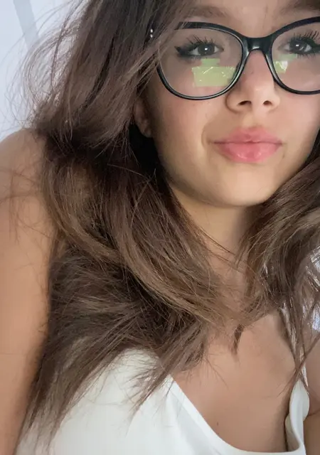 Я Sorana, 20, знакомлюсь на одну ночь в Бухаресте