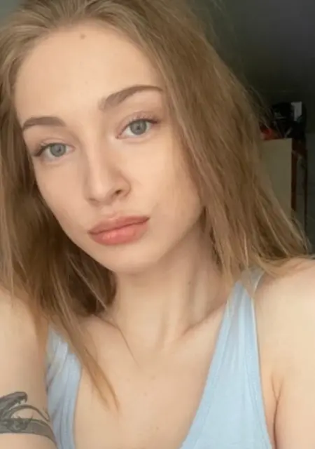 Sofi из Дубая, ищу на сайте приятное времяпровождение