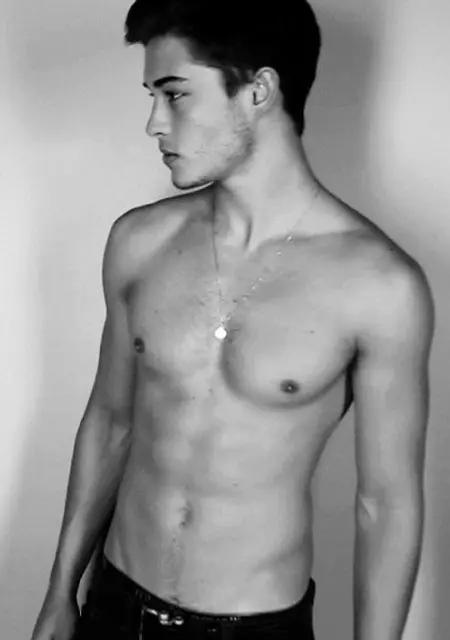 Vova из Ивано-Франковска, мне 41, познакомлюсь на одну ночь