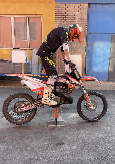 Я Mirek, 37, из Брно, ищу знакомство для постоянных отношений