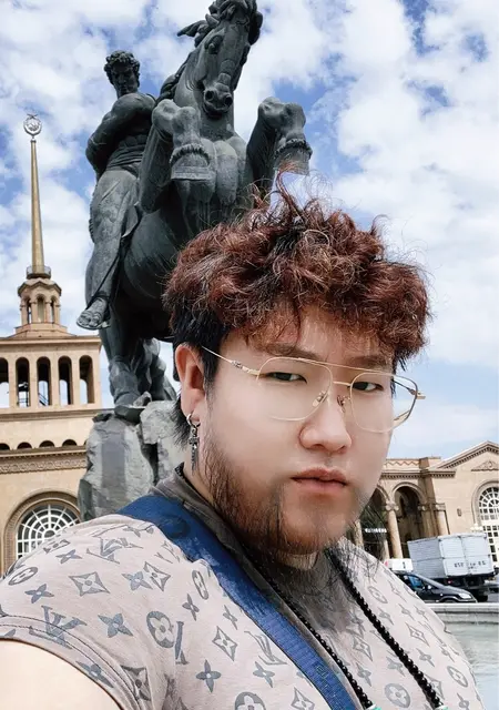 Михаил из Витебска, мне 20, познакомлюсь на одну ночь