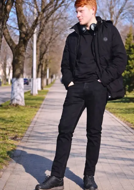 Я Igor, 19, знакомлюсь для открытые отношения в Кишинёве