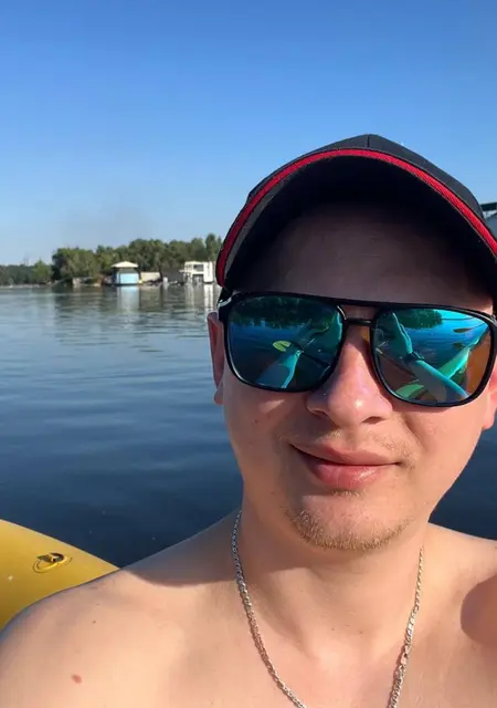 Сергей из Луцка, мне 35, познакомлюсь на одну ночь