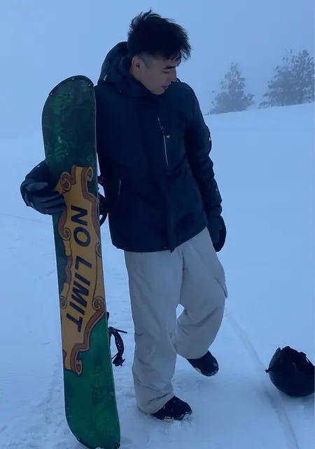 Я Denis, 24, из Хельсинки, ищу знакомство для вирта