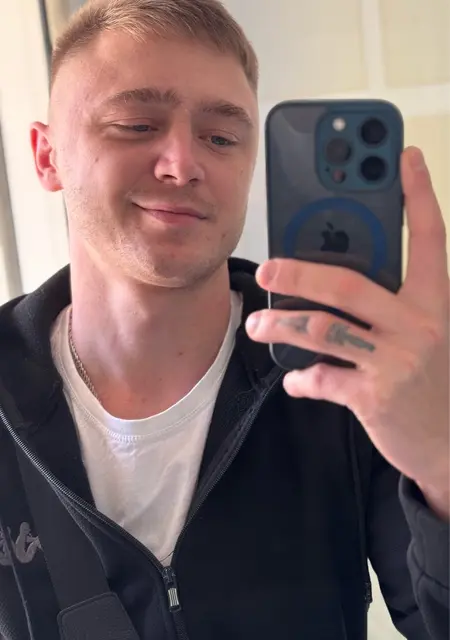 Я Денис, 24, из Токмака, ищу знакомство для постоянных отношений