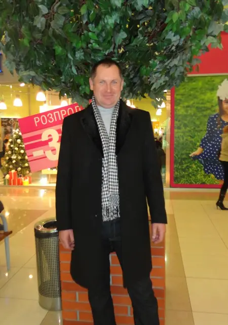 Я Иван, 61, из Киева, ищу знакомства без обязательств