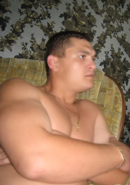 Я Xavi Hernandez, 39, знакомлюсь на одну ночь в Бресте