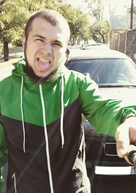 Константин из Донецка, мне 32, познакомлюсь для вирта