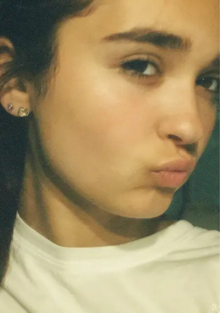 Я Віка, 18, знакомлюсь без обязательств в Ивано-Франковске