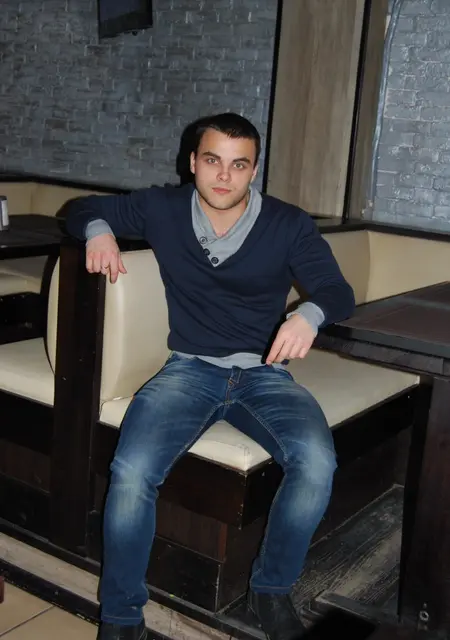 Станислав из Мариуполя, мне 32, познакомлюсь для вирта