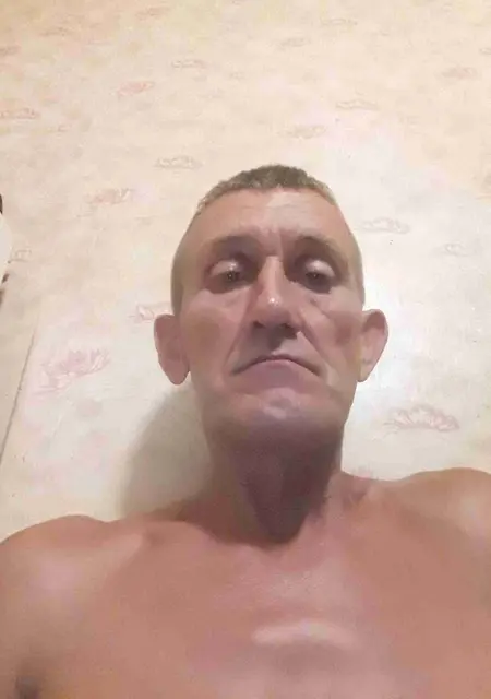 Олег Деревянко з Павлограда, шукаю на сайті знайомства без зобов'язань