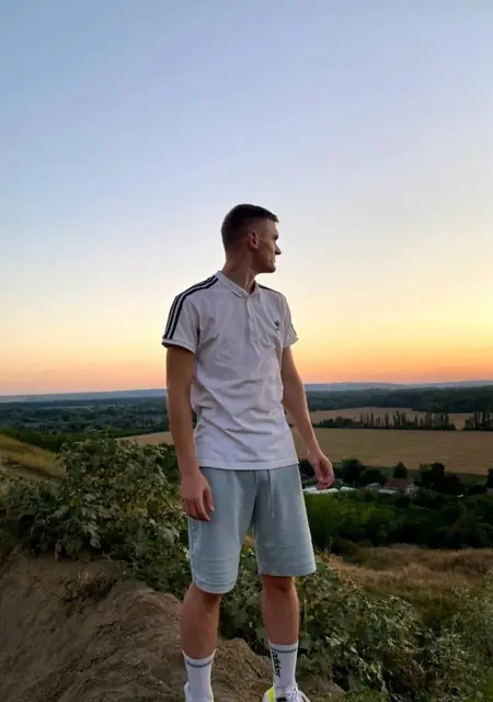 Я Саша, 32, знакомлюсь без обязательств в Ровно