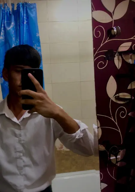 Я Азиз, 20, знакомлюсь для открытые отношения в Душанбе