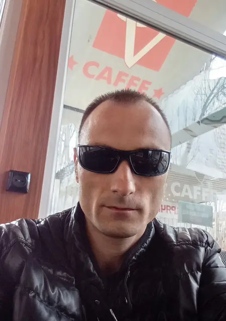 Федир из Кропивницкого, мне 33, познакомлюсь на одну ночь