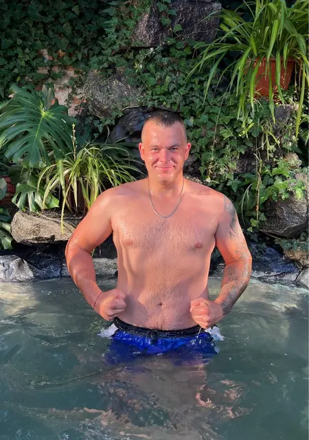 Я Валерій, 26, знакомлюсь без обязательств в Лубнах